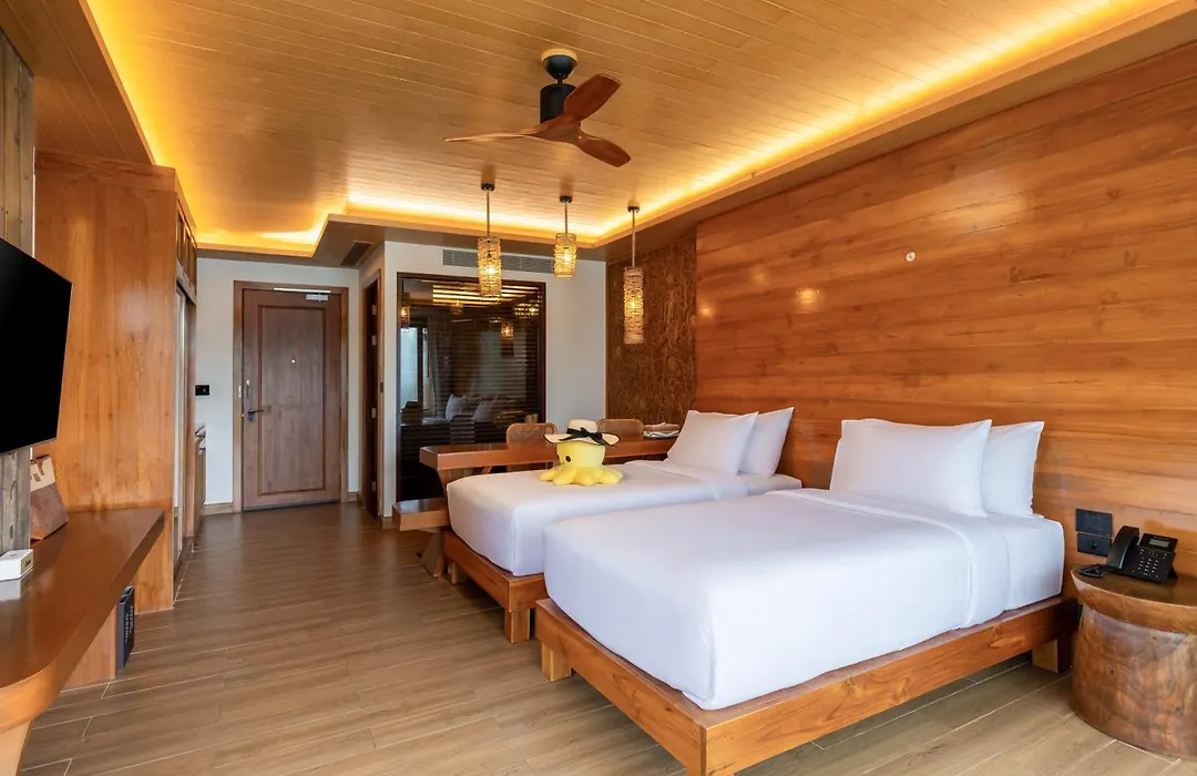 Sinae Phuket Luxury Hotel-1